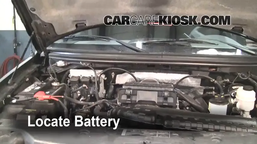 2006 Ford F-150 XLT 5.4L V8 Extended Cab Pickup (4 Door) Battery Replace